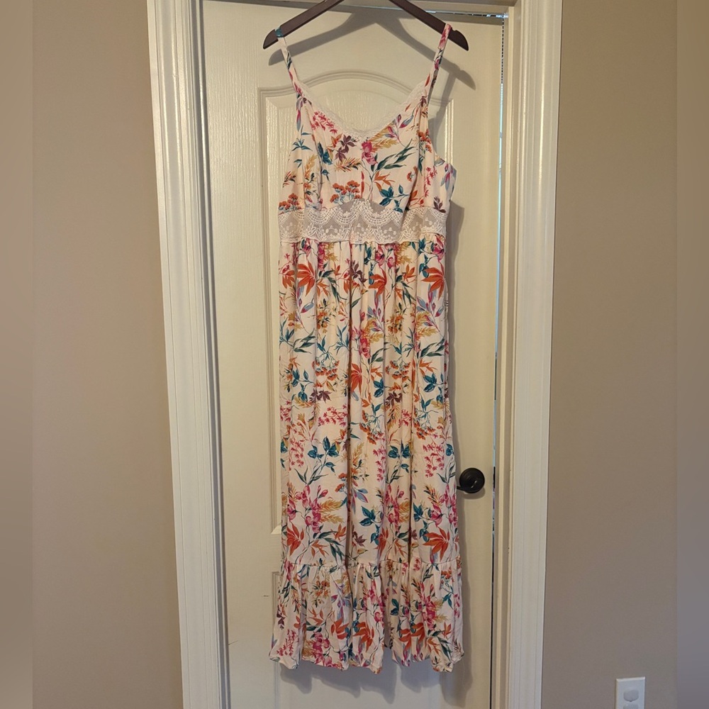 Torrid NWT Maxi Washable Gauze Lace Inset Dress in Carrie Floral 2X